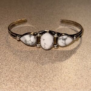 Navajo white buffalo stones sterling silver cuff bracelet
